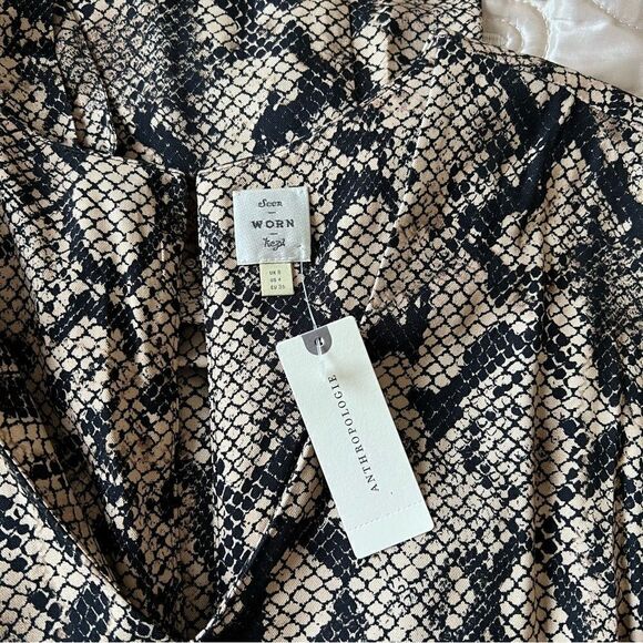 Anthropologie | Seen Worn Kept Snake-Printed Jumpsuit
NEW Size 4 - Picture 6 of 7